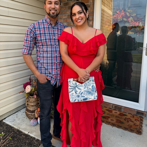 Pretty Little Thing Dress - Picture 6 of 6